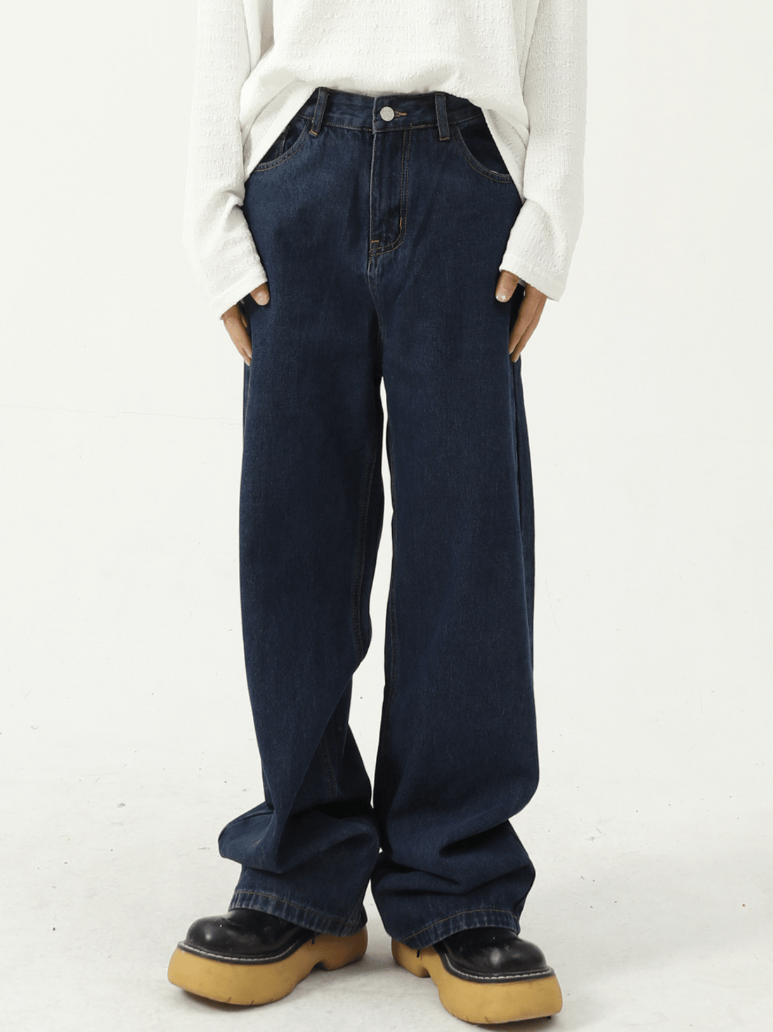 REVIVAL - Loose Basic Jeans | Teenwear.eu