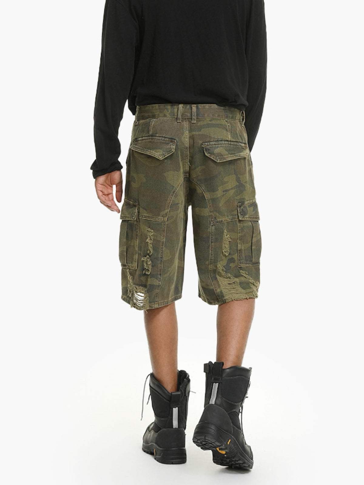 CAMESTRO - Baggy Camo Cargo Basic Shorts | Teenwear.eu