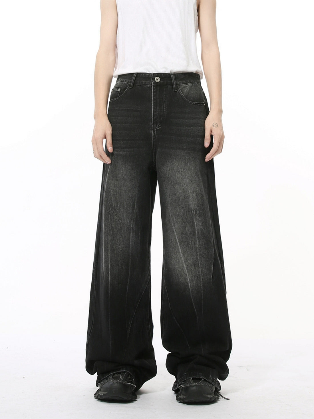 SHADOWFADE - Baggy Basic Jeans | Teenwear.eu
