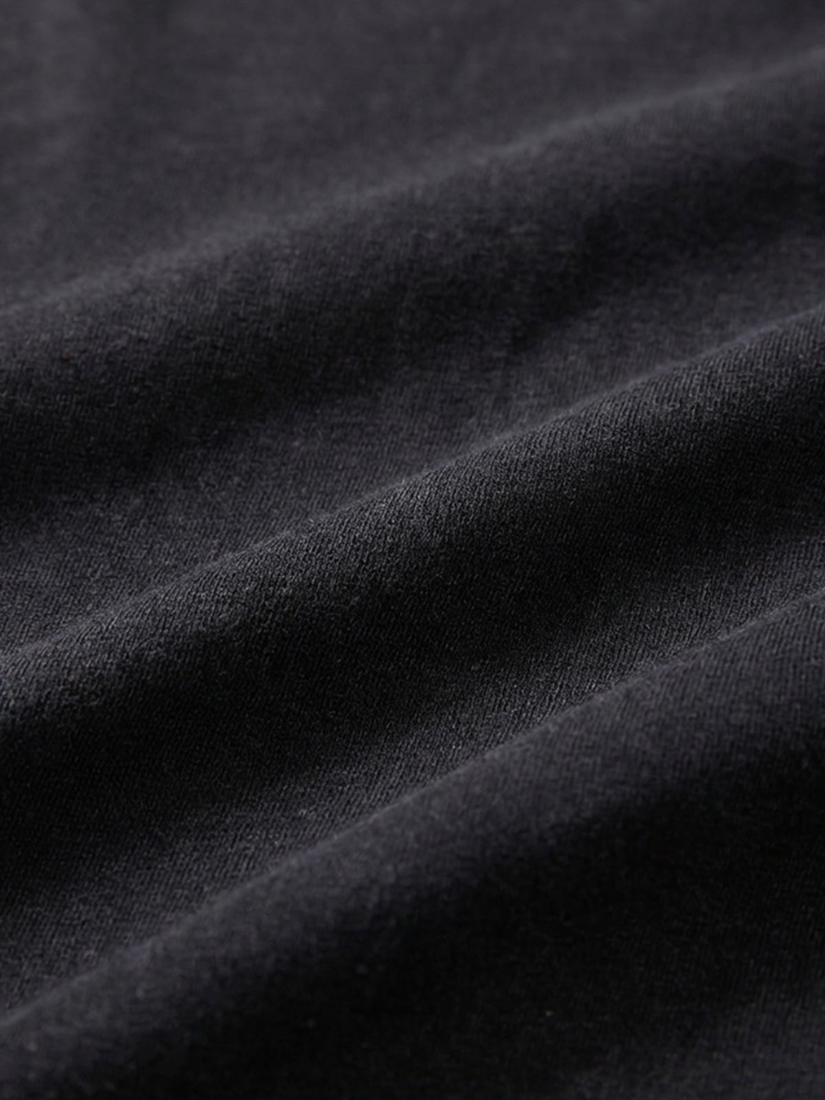 SILVA - Boxy Fit Basic T-shirt | Teenwear.eu