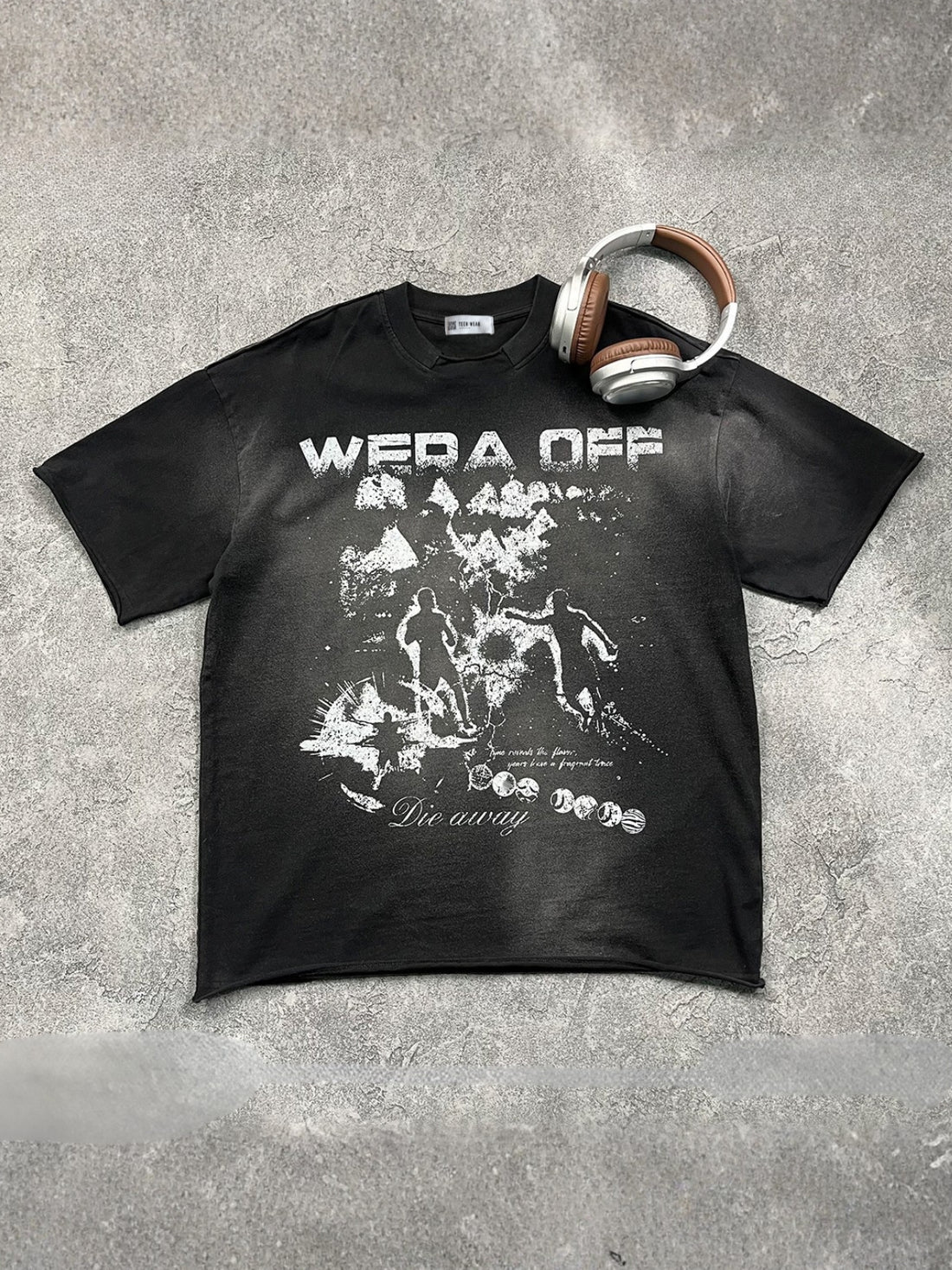 WERA OFF - Oversized Graphic T-Shirt