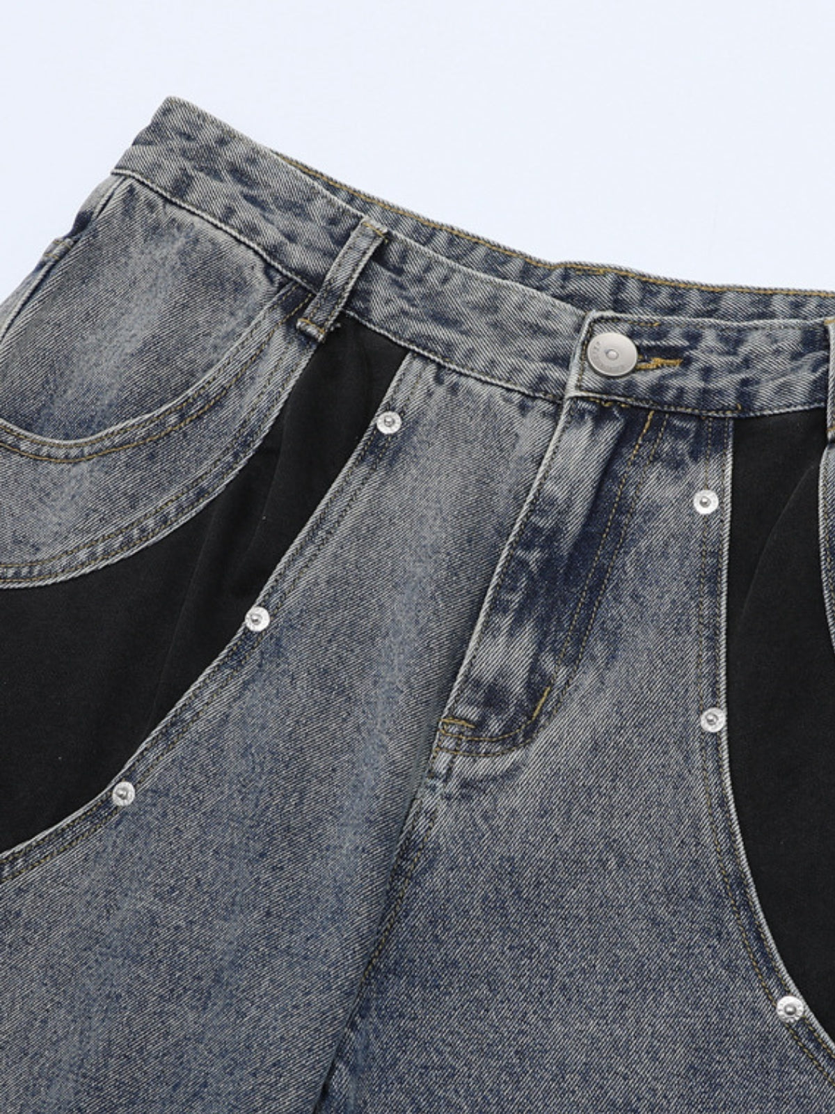 CORTEX – Baggy Embroidered Shorts | Teenwear.eu