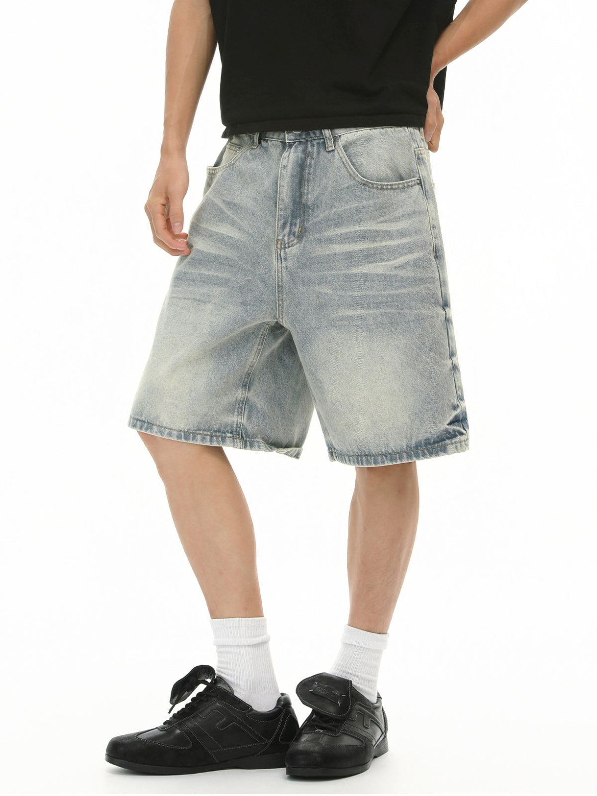 BASICALY - Baggy Basic Shorts | Teenwear.eu