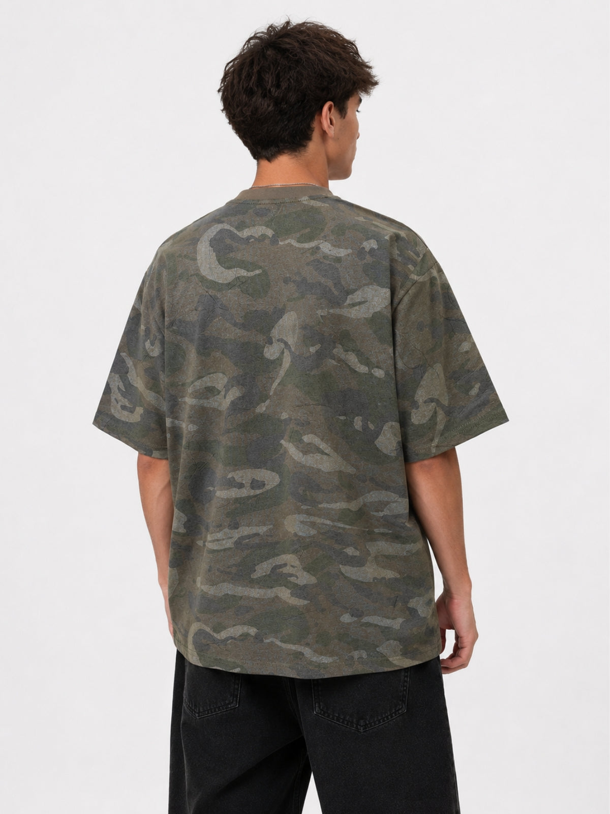 STICKERS - Oversized Graphic Camo T-Shirt | Teenwear.eu