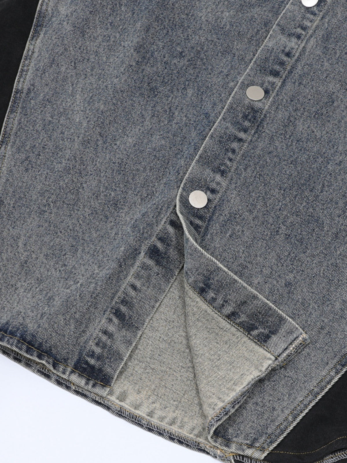 CORTEX – Baggy Embroidered Shorts | Teenwear.eu